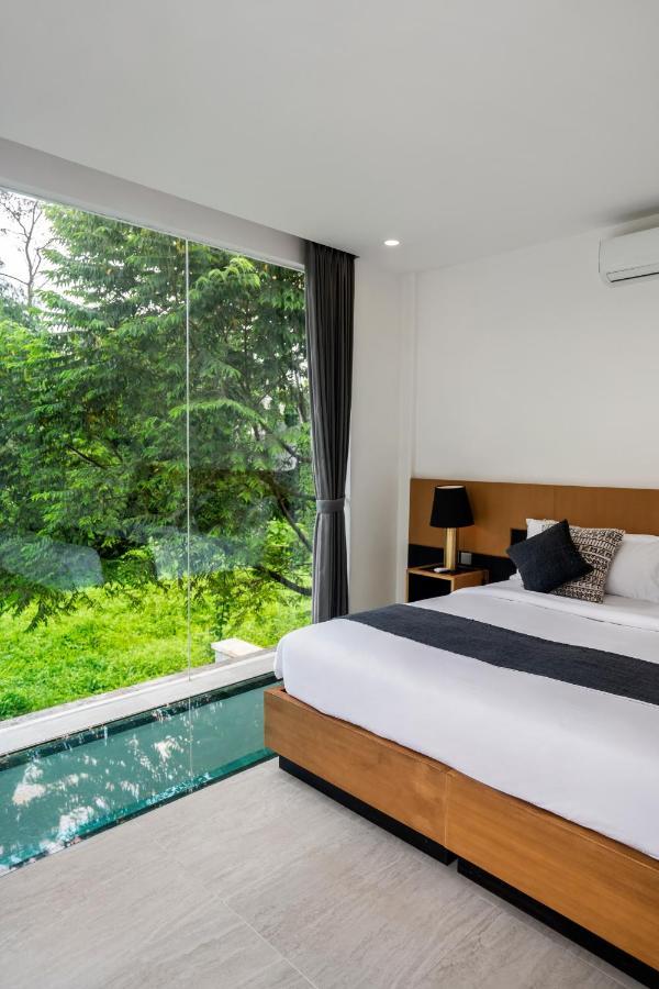 Villa Paradise *